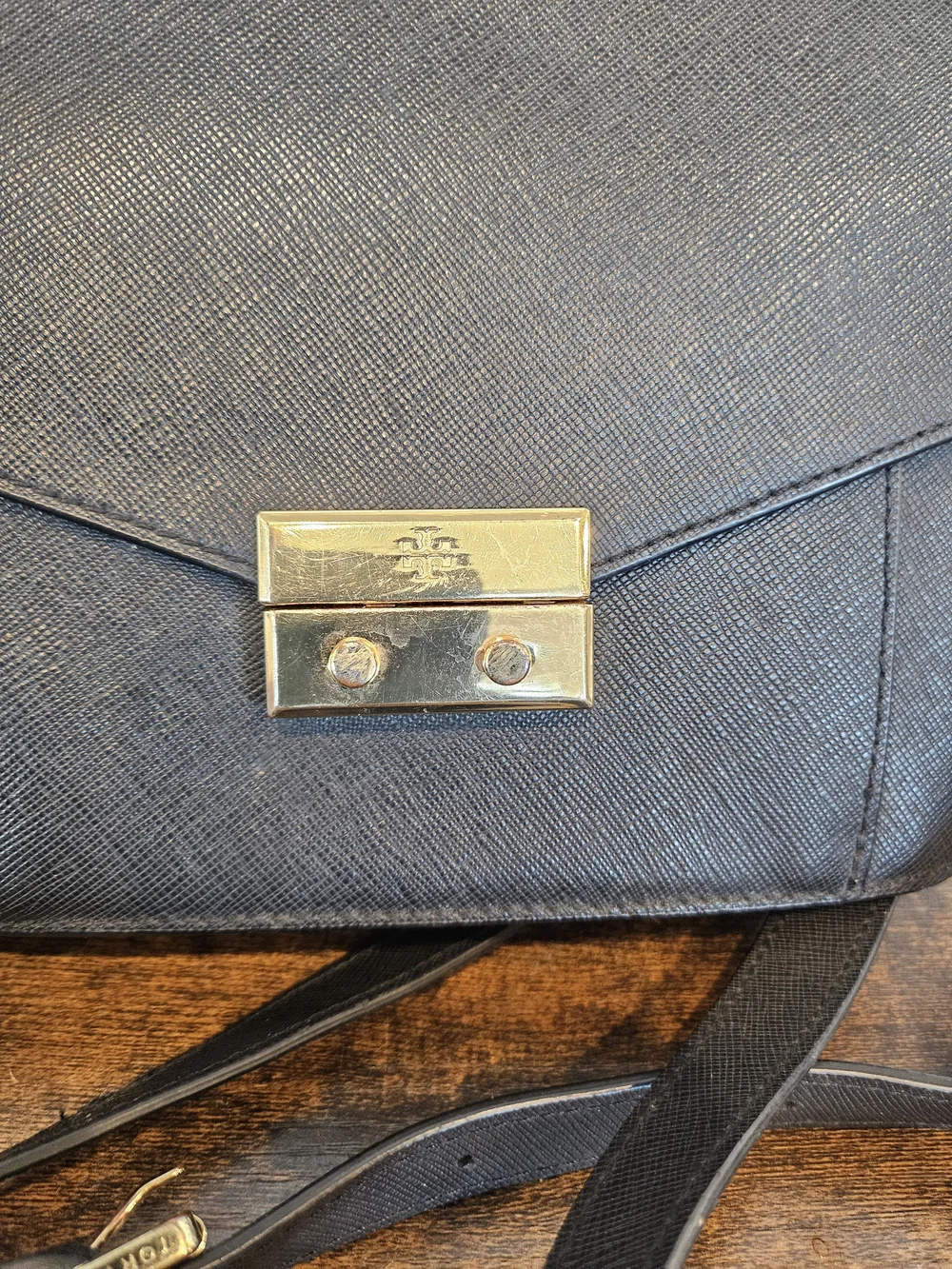 Tory Burch Robinson Saffiano Crossbody